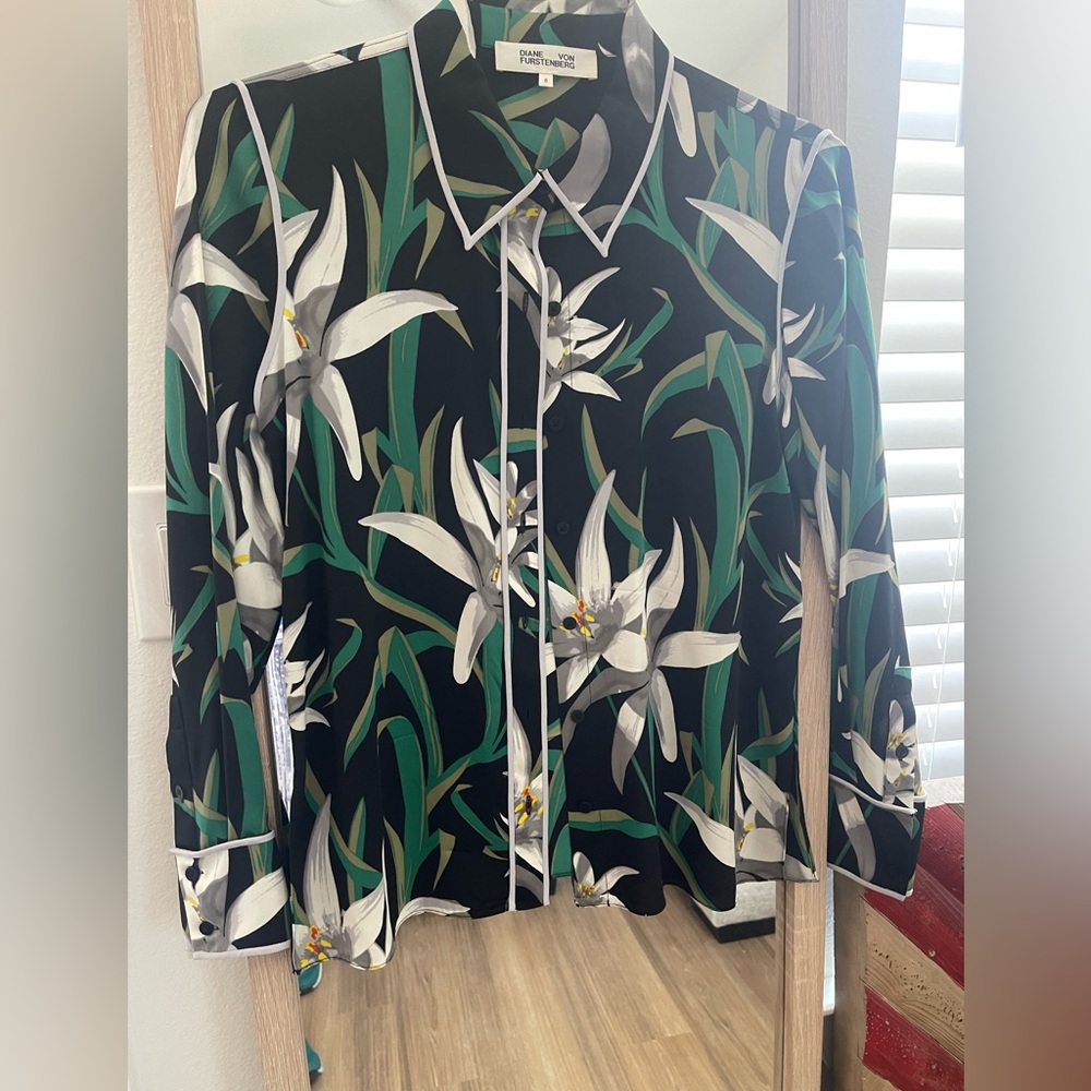 Diane Von Furstenberg Silk Floral Blouse